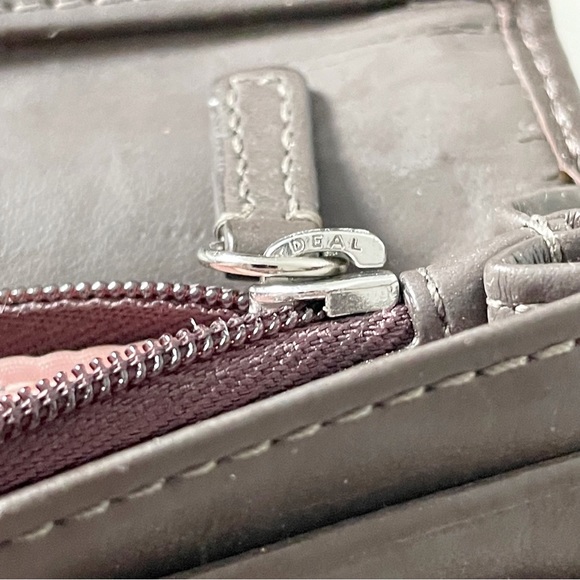 Coach brown leather buckle motif long trifold snap wallet - Picture 6 of 8